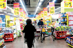 Inside a Homeplus hypermarket in South Korea.