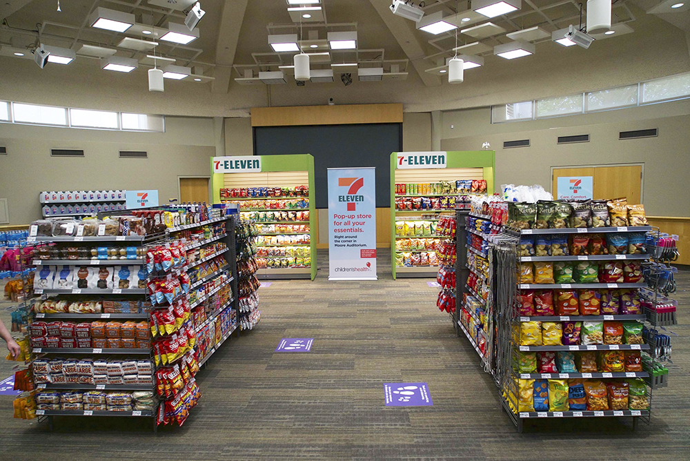 Jolly Isse bibliotek 7-Eleven pop-up store serves up groceries to Dallas hospital | Supermarket  News