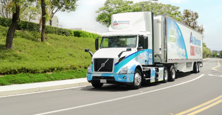 Albertsons Volvo VNR electric truck-road.png