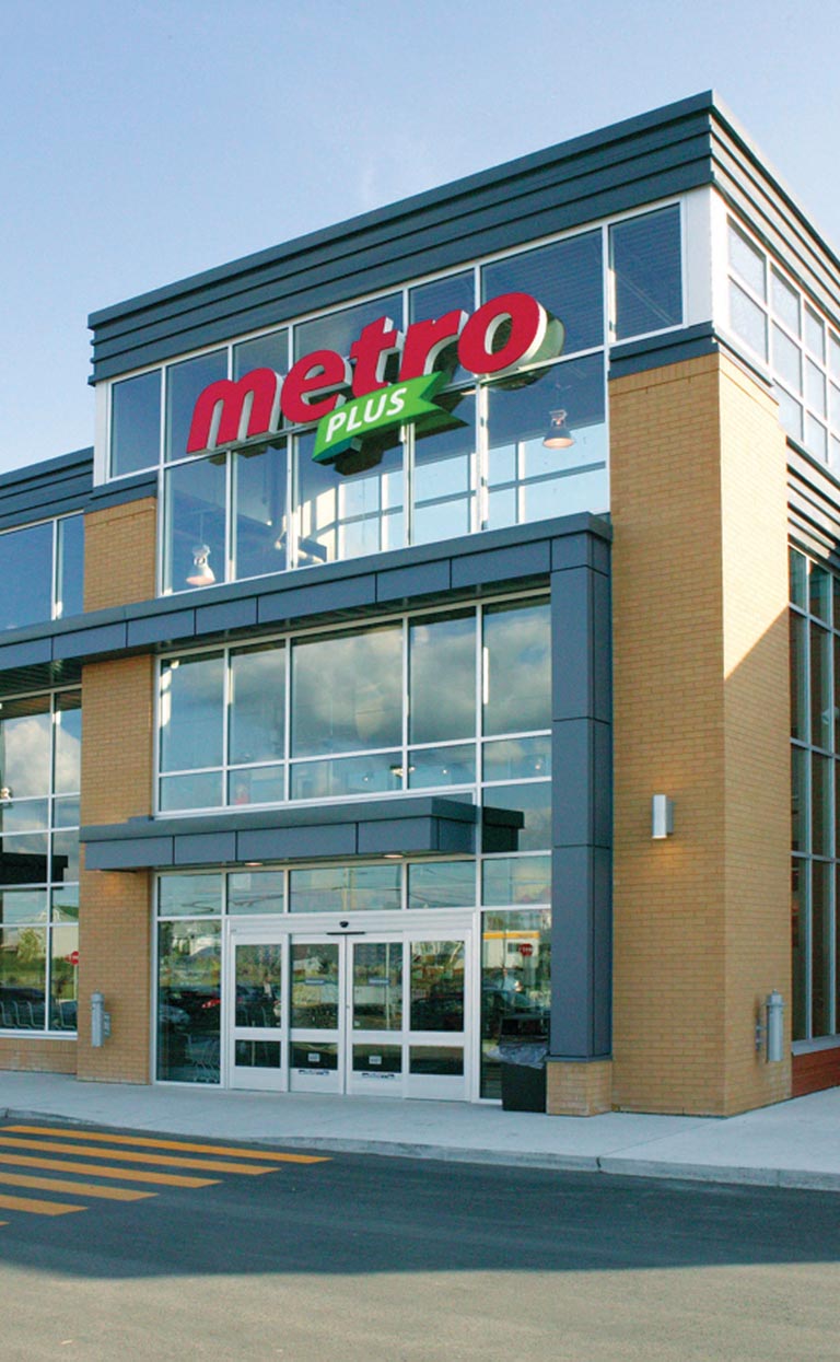 Metro_supermarket_facade.jpg