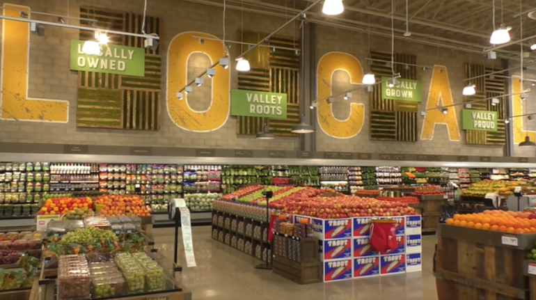 Save_Mart-produce_area-Modesto_flagship.png