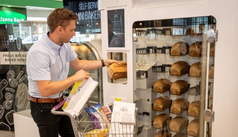 Stop & Shop_Mini Bakery_Breadbot_customer - Copy.jpg