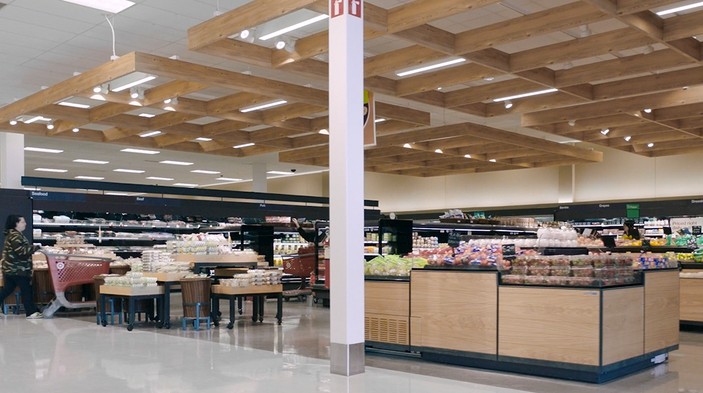 Target_remodeled_store_grocery_dept.png