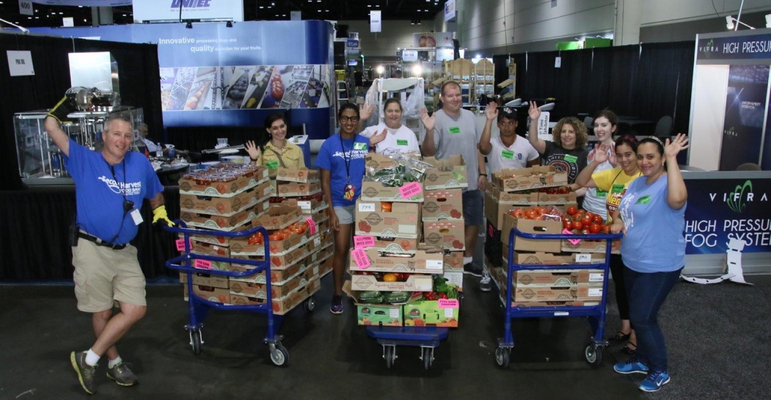 Pma Fresh Summit Exhibitors Donate 258815 Pounds Of Food To Help