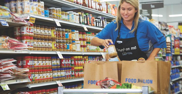 Food Lion To Go-pickup service-store associate.jpg