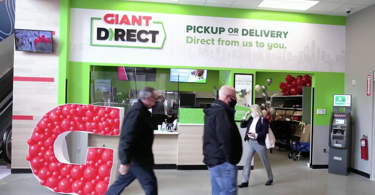Giant Direct-service counter-Riferwalk store.png