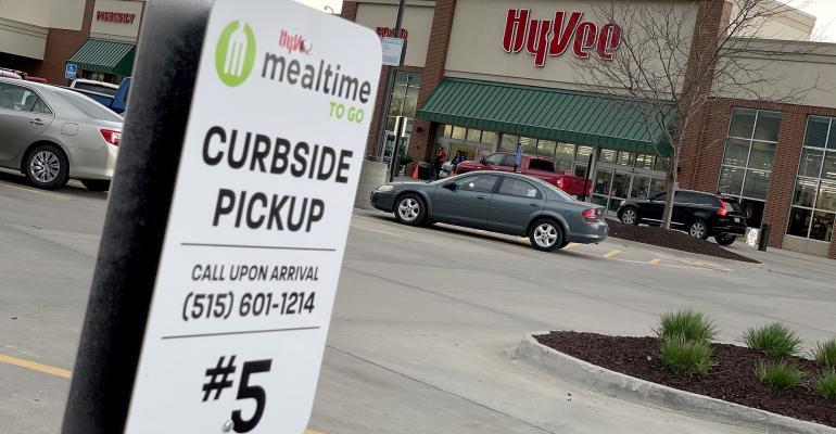 Hy-Vee_Mealtime_to_Go_Pickup-web.jpg