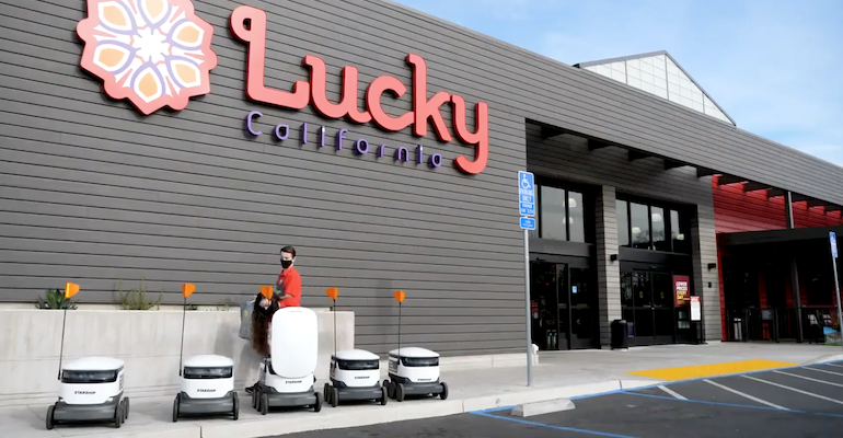 Lucky_California_Pleasanton-Starship_delivery_robots.png