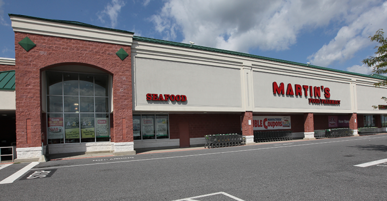 Martins store exterior_Giant Food Stores.png