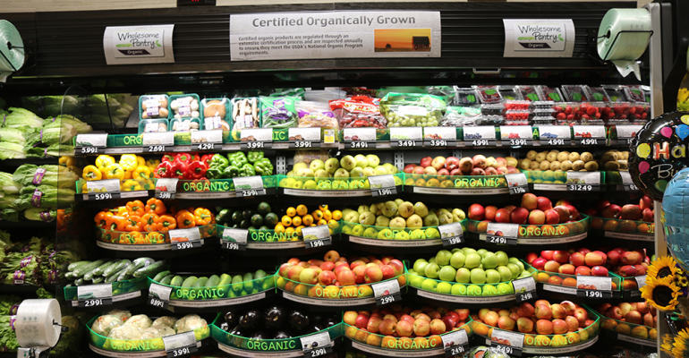 Organic_produce_shelves_ShopRite.png