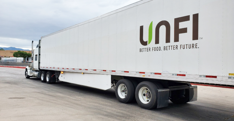 UNFI_trailer_truck_0_1_1_1_3_0_1.png