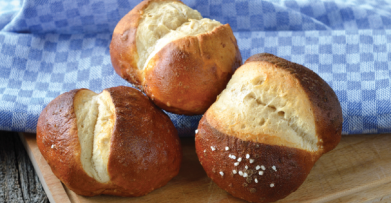 Raley&#039;s bakes specialty rolls