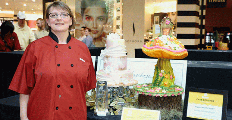 Hy-Vee crowns top cake designer
