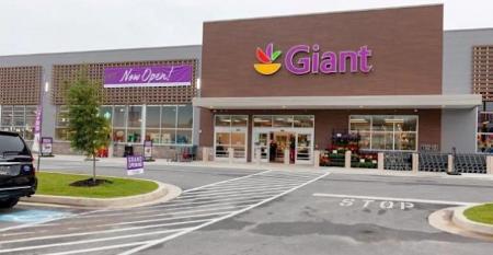 Giant_Landover_store_exterior-copy 2.jpg