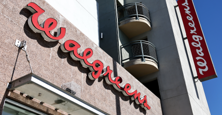 Walgreens cuts bonuses amid financial weakness_1.png