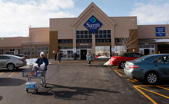 Net sales and comps inched down at Sam's Club. (Photo by Getty Images)